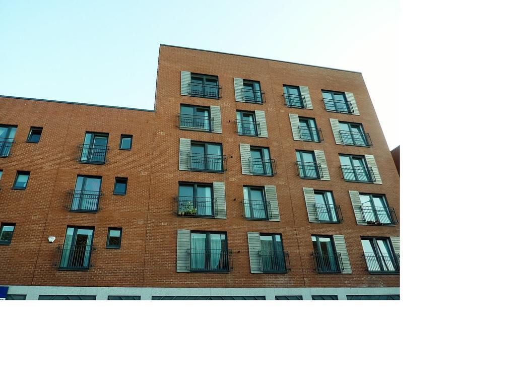 Salamander Court Apartment